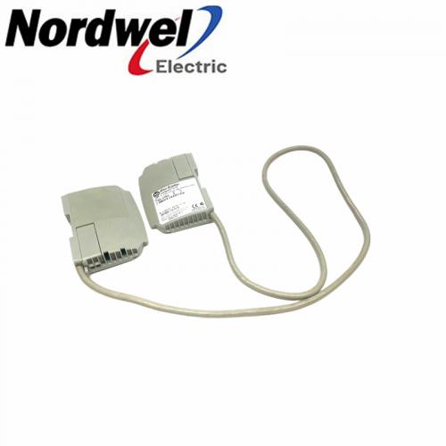  | 1769-CRR3 | Compact I/O Right-To-Right Bus Cable