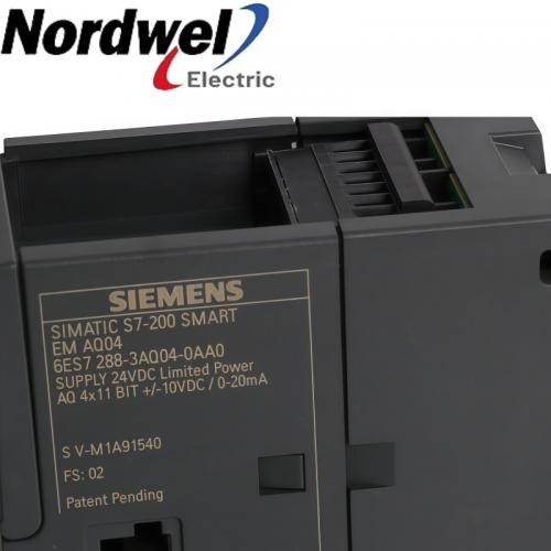 Siemens 6ES7288-5DT04-0AA0 S7-200 SMART SB DT04 two input two transistor output signal board