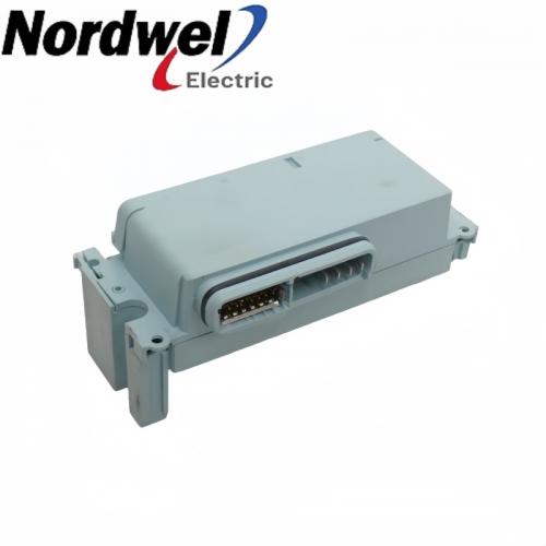 Siemens 6ES7143-4BF50-0AA0 4-input/4-output 24 VDC electronic module product image