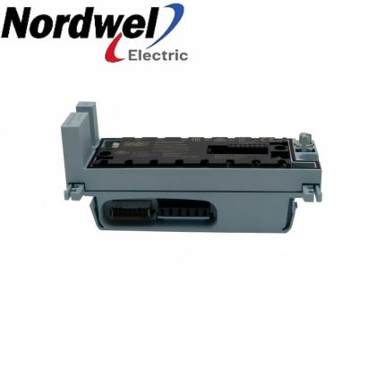 Siemens 6ES7144-4FF01-0AB0 4-channel high-feature analog voltage input module product image
